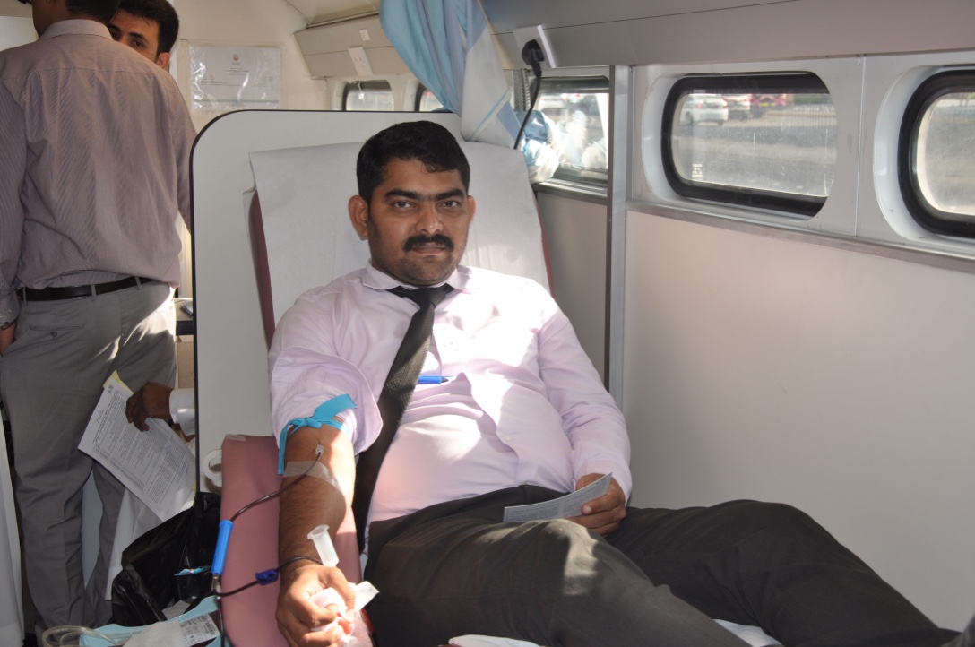 Blood Donation Abu Dhabi 2016- 030