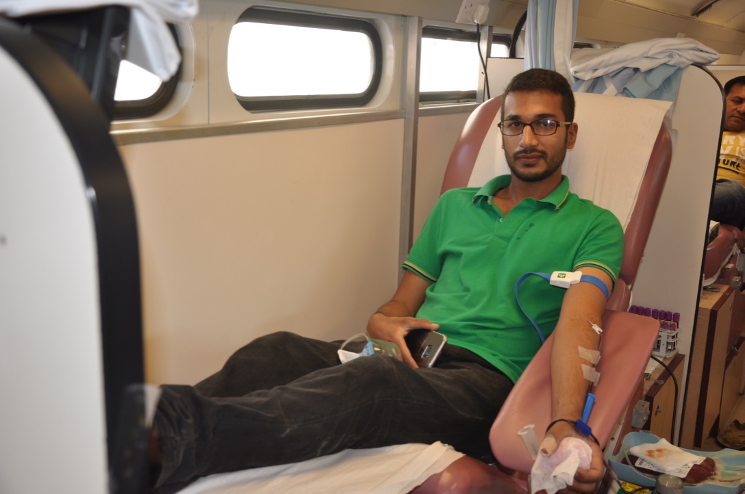 Blood Donation Abu Dhabi 2016- 043