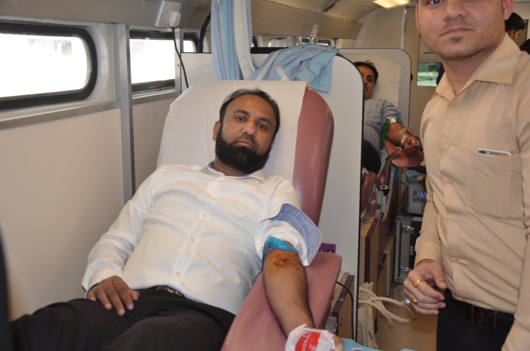 Blood Donation Abu Dhabi 2016- 052